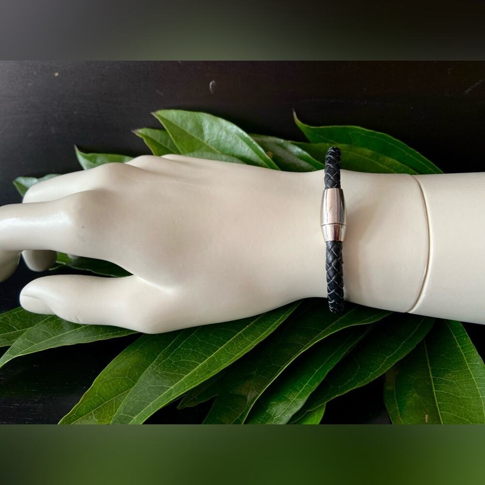 Mens Black Braided Leather Rope Bracelet w/Magnetic Closure